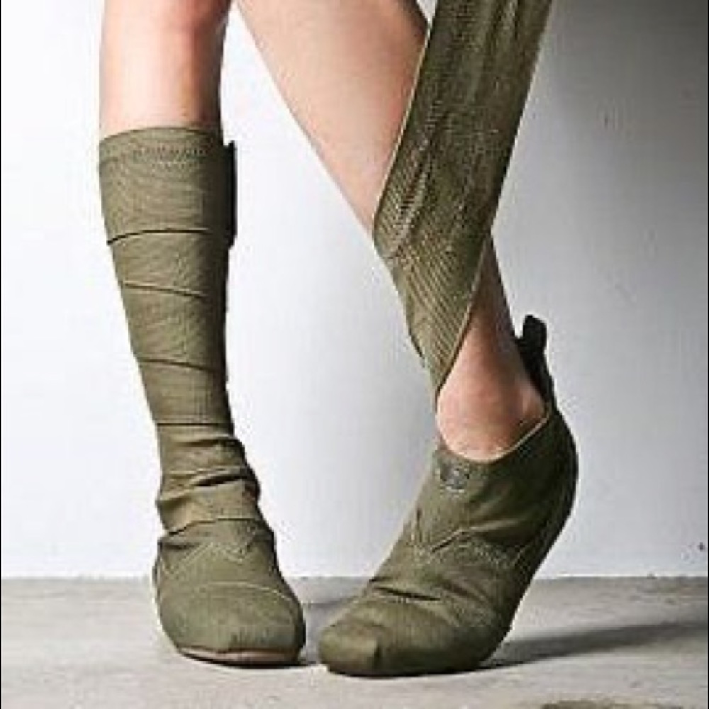 Toms Wrap Up Boots Olive Green